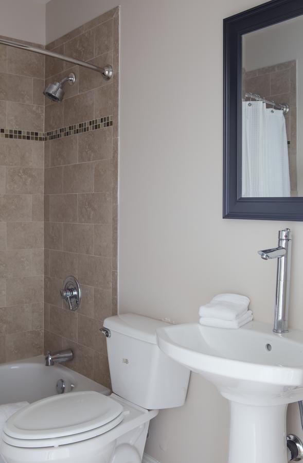 Sonder — Moss Bauer Aparthotel 4*